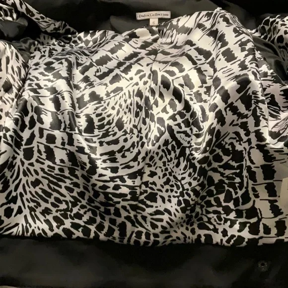 Dalia Collection - Picture 8 of 9